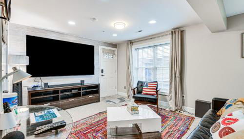 Pet-Friendly DC Area Condo with Yard! - Foto 4