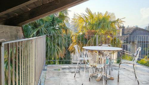 Romantic Attic Retreat with Panoramic Terrace, Steps from the Lake - Photo 5