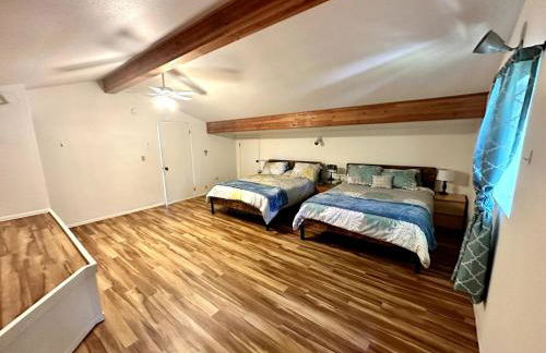 Waterfront Escape - Dock, Hot Tub, Theater - Foto 62