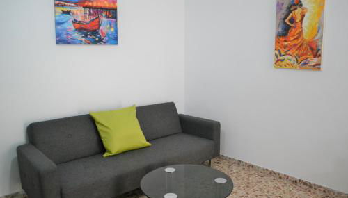 Impressive 1 bed Apartment with a stunning bathroom and Terrace CB4EV - Photo 3