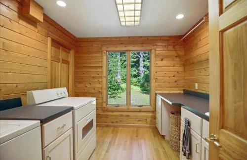 Lakefront Log Home on Huge Lake in Private Cove - Foto 36