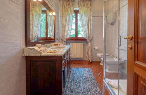 Ampia Casa con Giardino by Host Hero - Photo 18