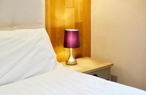 Waters Edge Lodge with Hot Tub - Foto 21