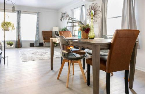 Euclid Near Lake Erie Cleveland king bed - Foto 21