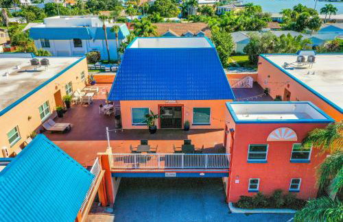 Surrounded by Ocean - Foto 29