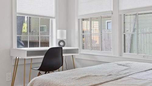 Bright Renovated ATX Home with Yard and Cowboy Pool - Foto 2