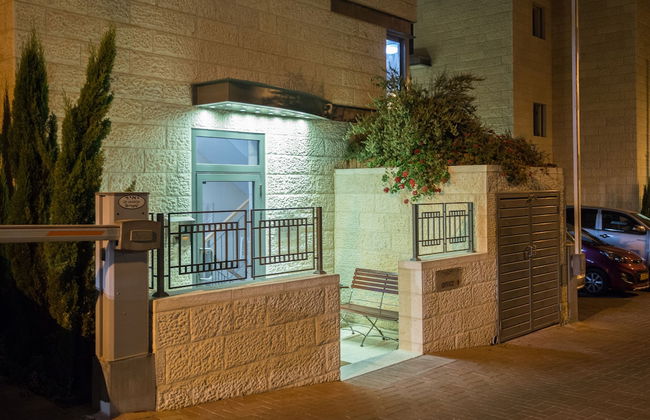 Rafael Residence - Photo 35