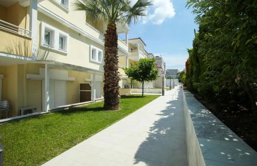 Naias Beach Hotel - Foto 29