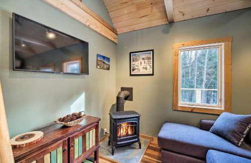 Newly Built Cabin w/ Hot Tub - 16 Mi to Stowe Mtn! - Foto 5