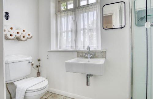 Beautiful Country House with Forest View & Garden - Foto 41