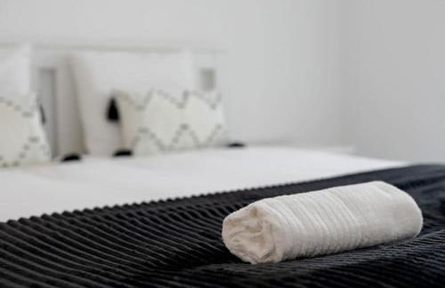 Lovely 3-bedroom condo w/ free parking on premises - Foto 18