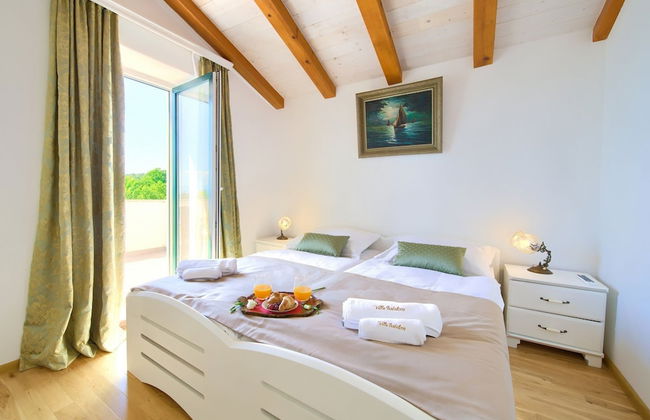 Tranquil Getaway Polje Villa With Pool - Foto 4