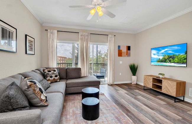 2BR Condo - Hot Tub Pool Near Disney - Photo 8