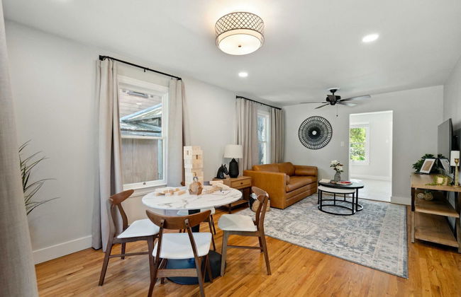 3 Separate Homes Walkable to Soco - Foto 24