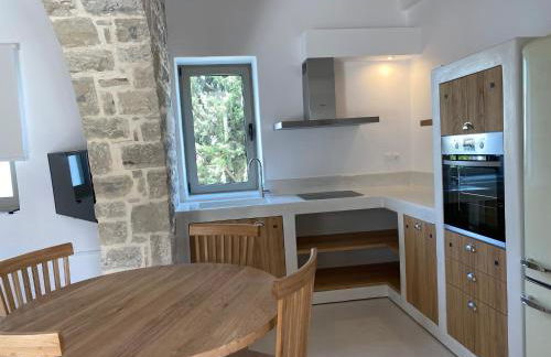 LAINI LUXURY SUITES - Photo 50