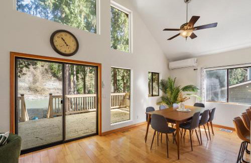 Riverfront w Cedar Hottub, Sauna, Movie Theatre - Photo 60