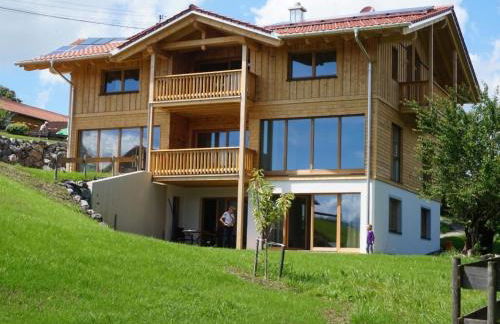 Apartment Chalet mit Blick auf das Wasser by Interhome - Foto 2