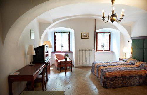 Zamek w Dzięgielowie - Foto 15