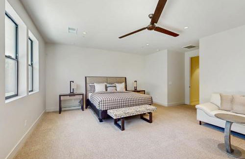 Stunning Modern Home with Mountain Views and Private Pool, Spa and Grill Dog ok - Foto 16