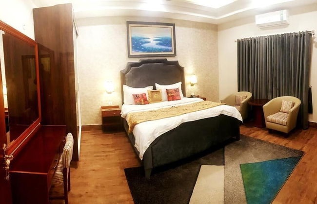 Alnoor Luxury Hotel Apartments - Photo 8