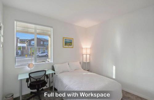 Entire Private Home with 4 Bedrooms 2 Bathrooms, Mountain Edge, New House, Ranch, Gated Yard, Available Now - Foto 11