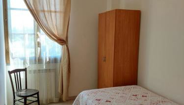 Casa spaziosa - Cascine di Buti - vicino a pisa e lucca - Foto 3, wardrobe