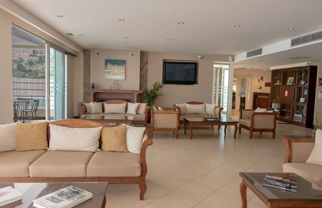 Almiriki Chios Rooms & Apartments - Photo 2