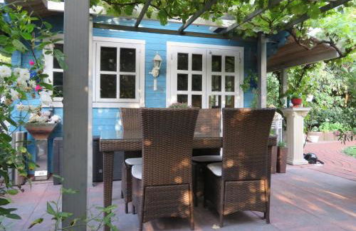 Schöne Ferienwohnung im HAUS SONNENGARTEN mit WLAN und Parkplatz in Achim bei Bremen - Foto 24