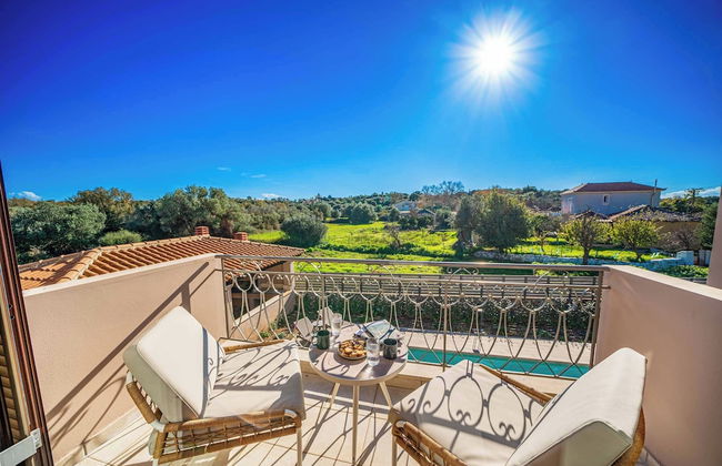 Classic Villa - Photo 19