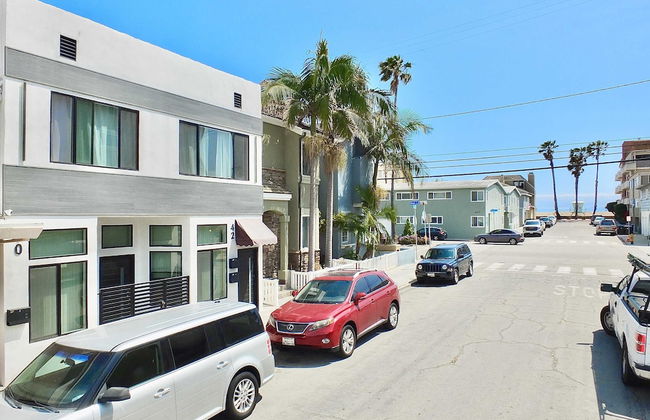 New Beach & Bay Retreat Full of Amenities! - Foto 1