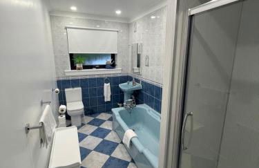 Amazing Alps and Loch views - HOT TUB and pet friendly - Foto 64