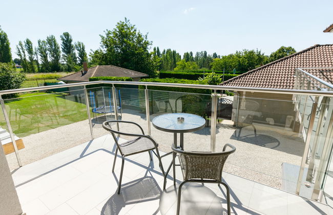 2 bedroom Apartment in Balatonszárszó with garden - Photo 20