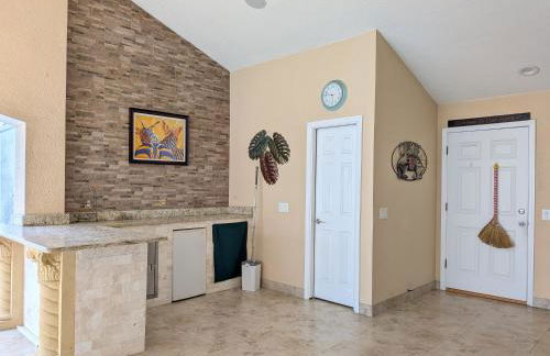 3br,3ba home near Downtown and Airport, Walk to the Stadium - Foto 30