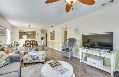 Breezy PCB Vacation Rental with Lanai, Walk to Ocean - Photo 4