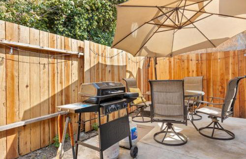 Modern Downtown Escape Sleeps 10 - Foto 7