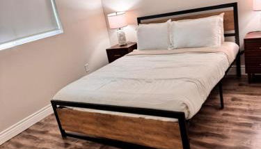 Lake Balboa Modern 4 Bedroom 3 Bath Glam Charmer - Foto 3