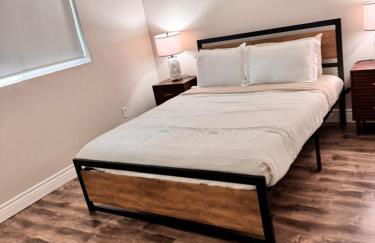 Lake Balboa Modern 4 Bedroom 3 Bath Glam Charmer - Foto 3