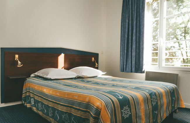 Terres de France - Appart'Hotel La Roche-Posay - Photo 4