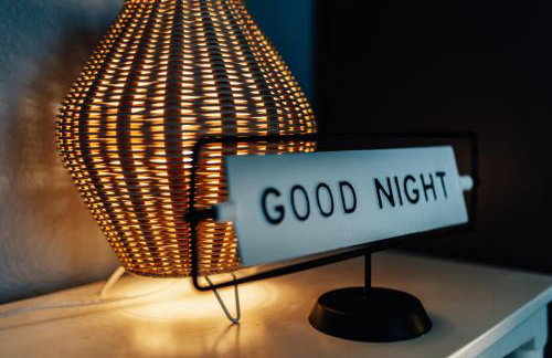 Authentic ATX Gem with Cowboy Pool, Vibe with Downtown & Local Eateries - Foto 18