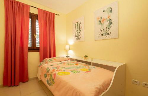 Beach apartment with terrace and pool - Foto 13