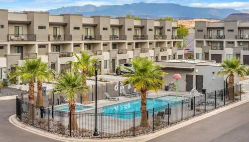 Spacious 5BR Resort Waterpark Access Sleeps 16 - Foto 3, Other