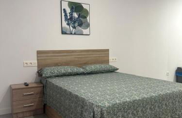 FANTÁSTICO PISO A 5 MINUTOS DE LA ESTACION DE BUS Y TREN a metros de la PLAYA - Foto 3