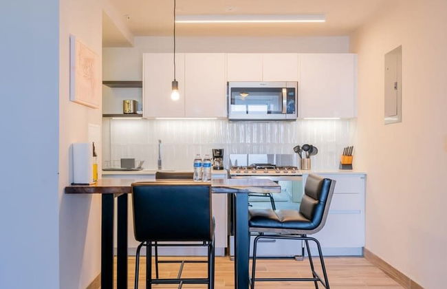 Spectacular 1BR With Balcony in Santa Ana - Photo 13