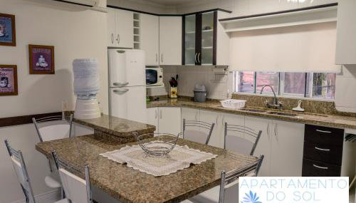 Apartamento do Sol - conforto, 2 quartos, 300m da praia centro de Bombinhas - Foto 4