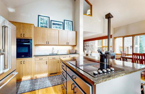 Black Butte Ranch: Hilltop Getaway - Foto 12