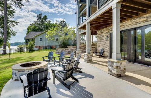 Dock and Views Spacious Lake Sinclair Retreat - Foto 35