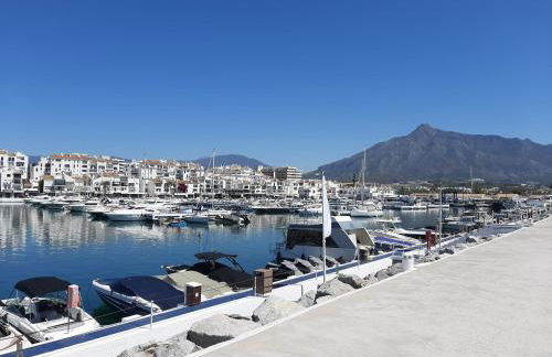 Marina Banus Apartment with Amazing Views - Photo 6