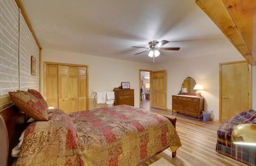 Boat Dock and Fire Pit Sunset Cove Lakefront Gem - Foto 16