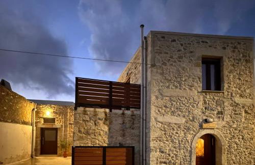 Hercules Traditional Houses - Photo 1