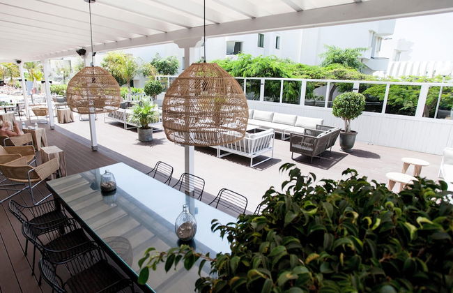 Coral Suites & Spa - Photo 73